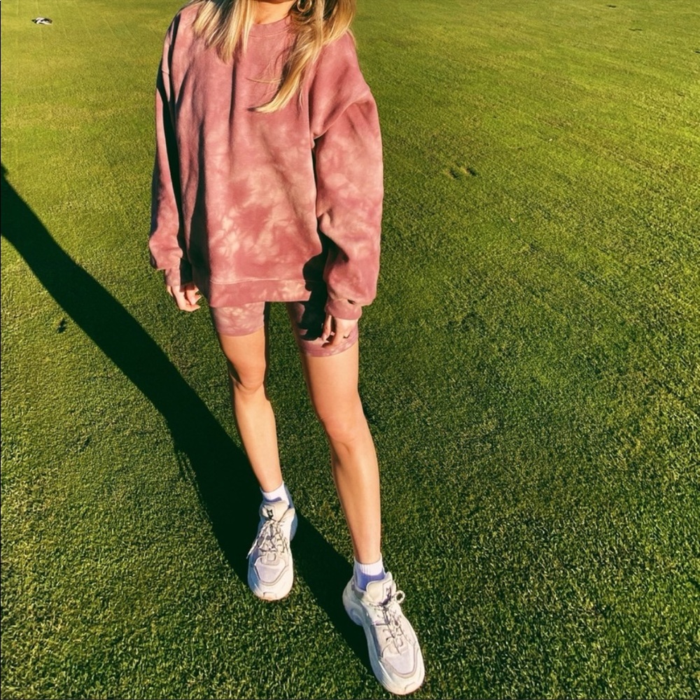 NWOT Aritzia Tna Cozyaf Mega Crew | size 2